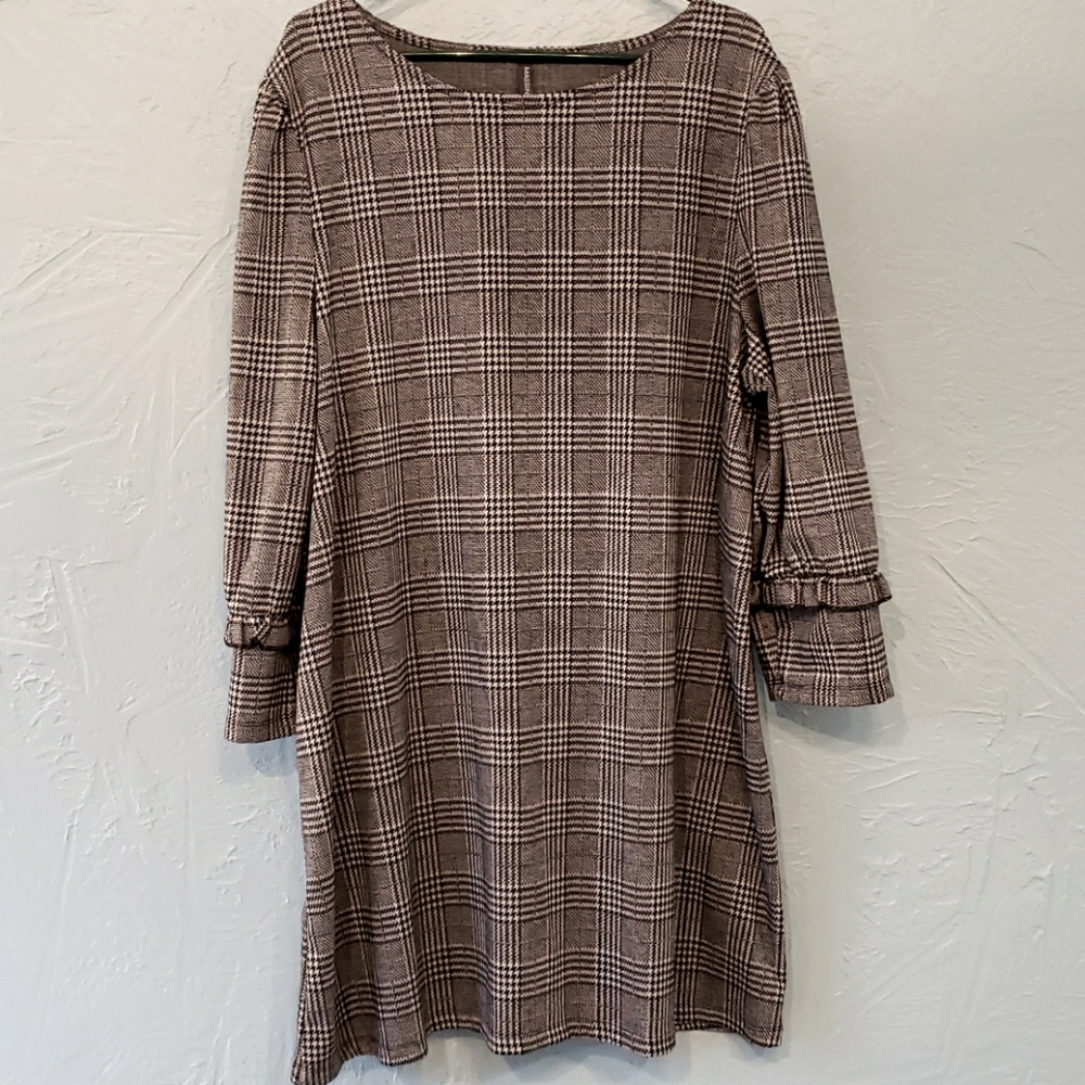 Massini 2x long sleeve black and white plaid dress